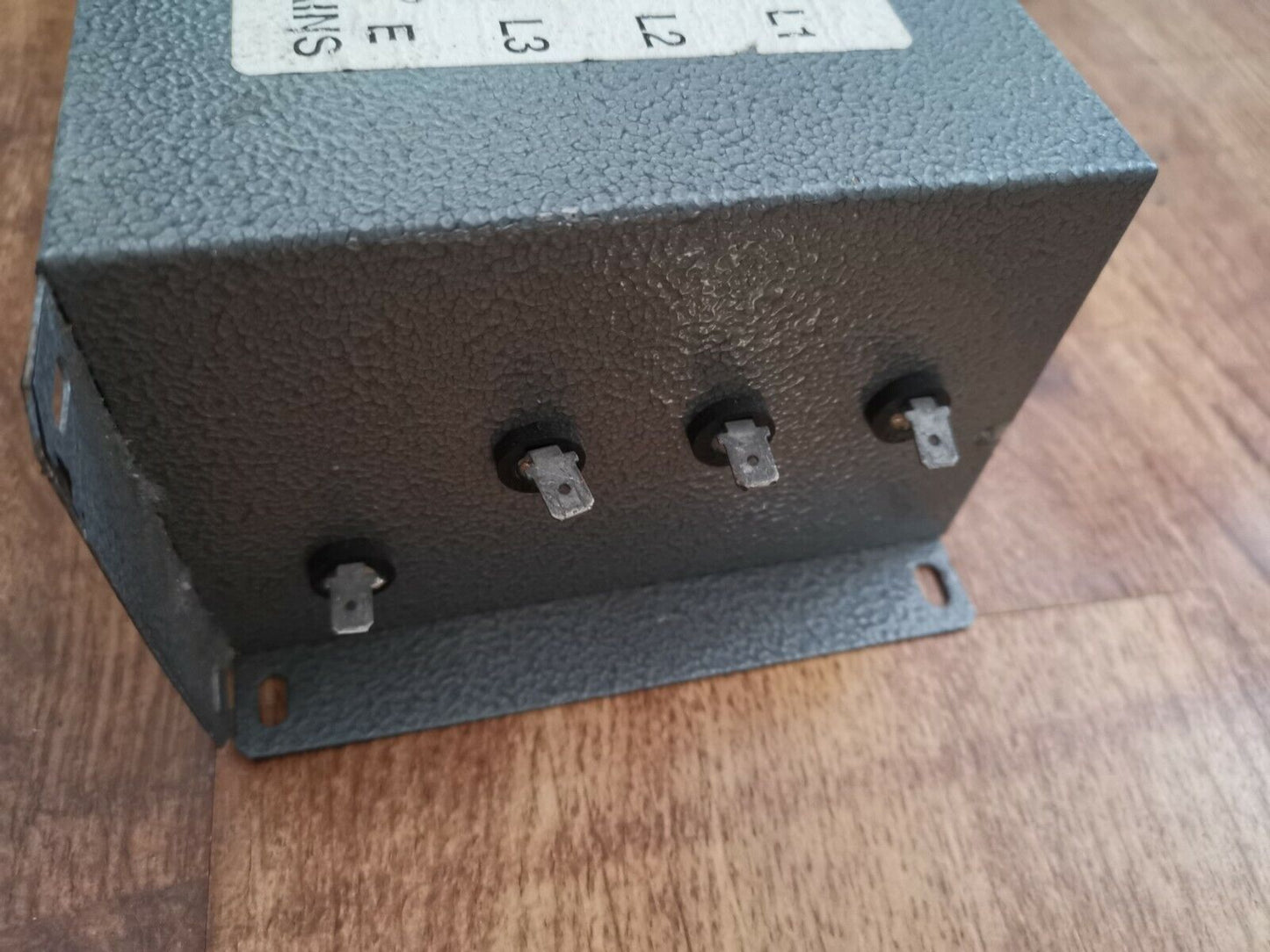Power Line RFI 3 Phase 20A 440V AC 50Hz To 400Hz  RS3020