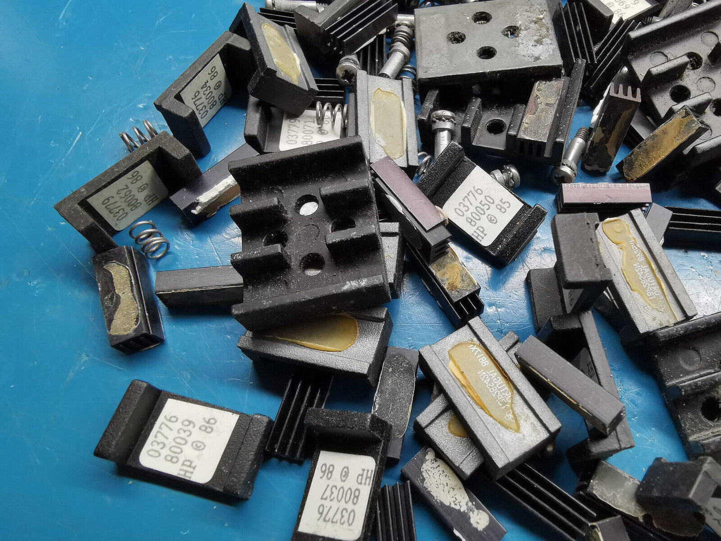 Avvid Thermalloy Heat Sink Joblot For IC And Other Semiconductor