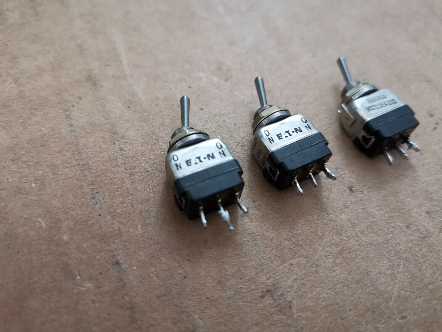 Eaton MS21354-231 Toggle Switch SPDT 1A 115VAC ON-ON Military Part
