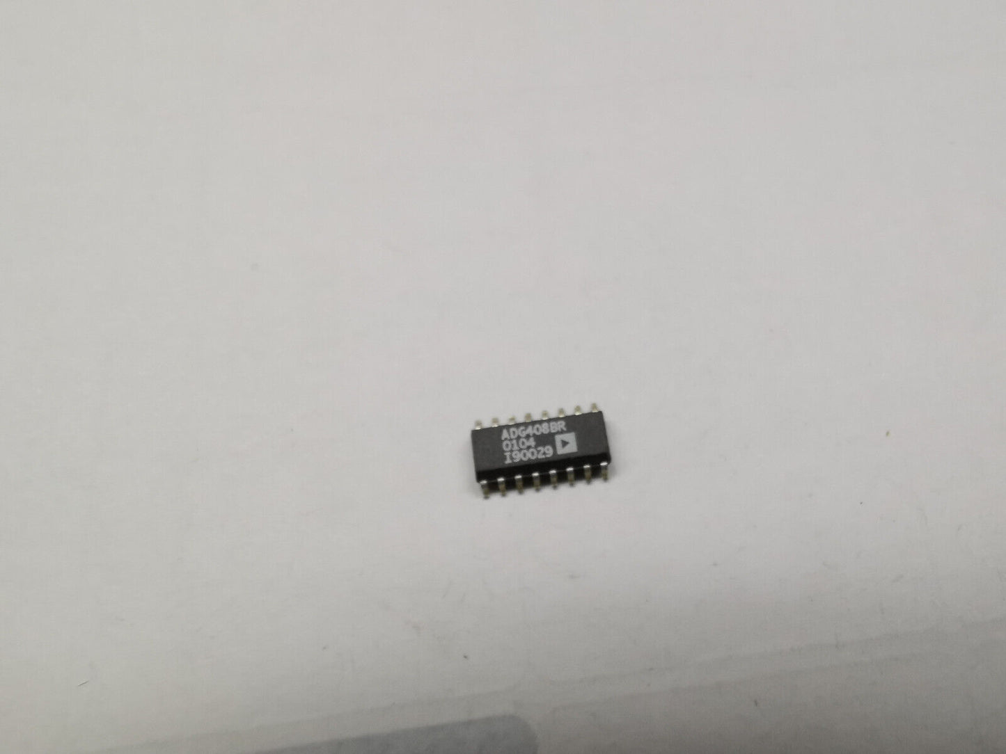 2PCS Genuine ADG408 Analog Multiplexer High Performance