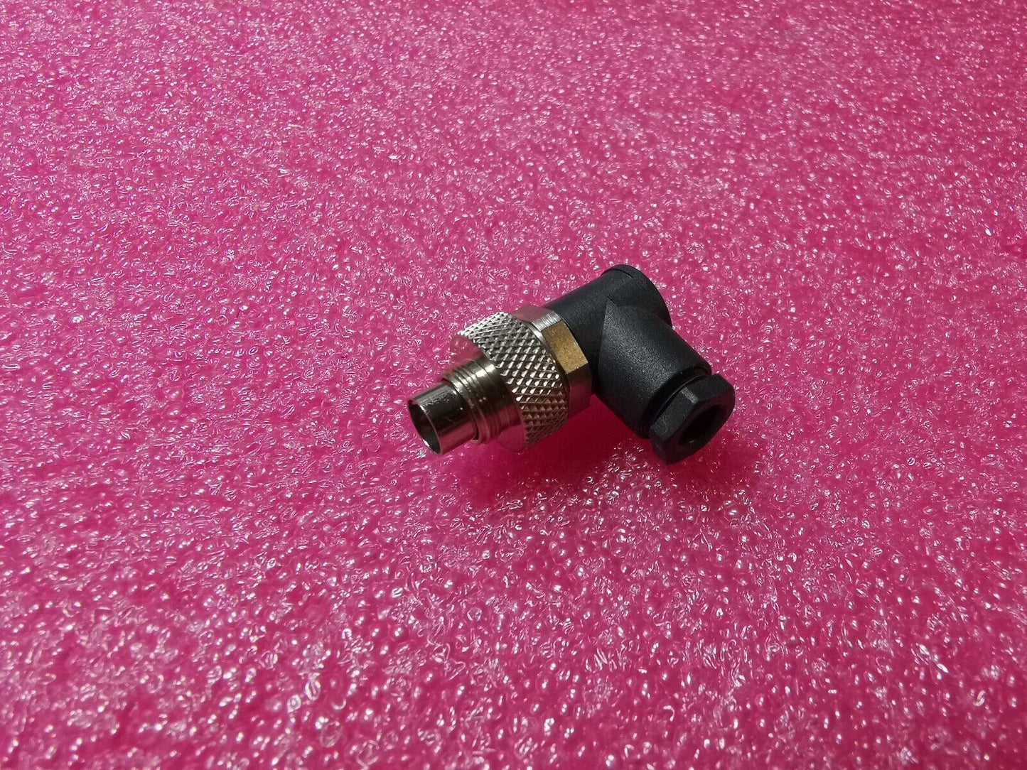 Binder Miniature  3 Pin Circular Connector  712 Series Screw locking